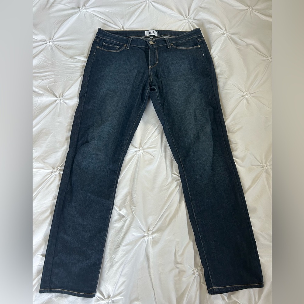 Paige denim Skyline ankle. Has a slight bootcut to it and lots of stretch!